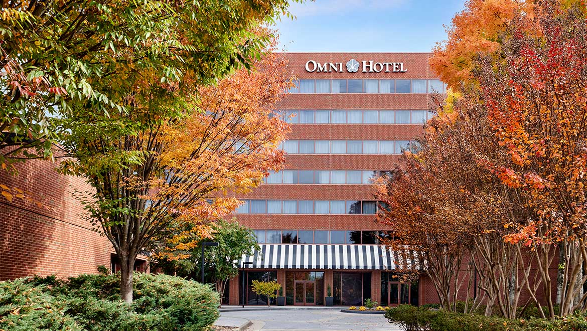 chochv-omni-charlottesville-hotel-exterior